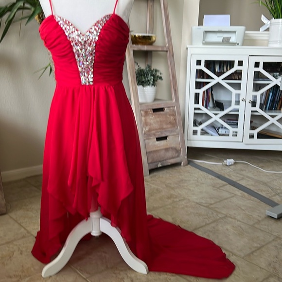 High Low Red Prom dress. Size 3/4 and Perfect - Picture 1 of 5